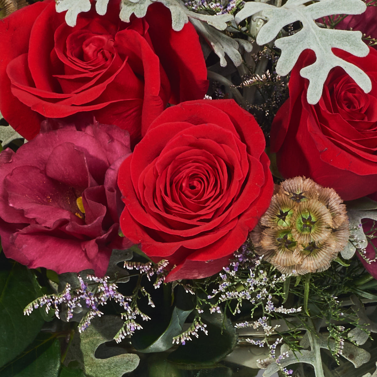 Asombrosos Y Digno Regalo De Flores En Tonos Cálidos