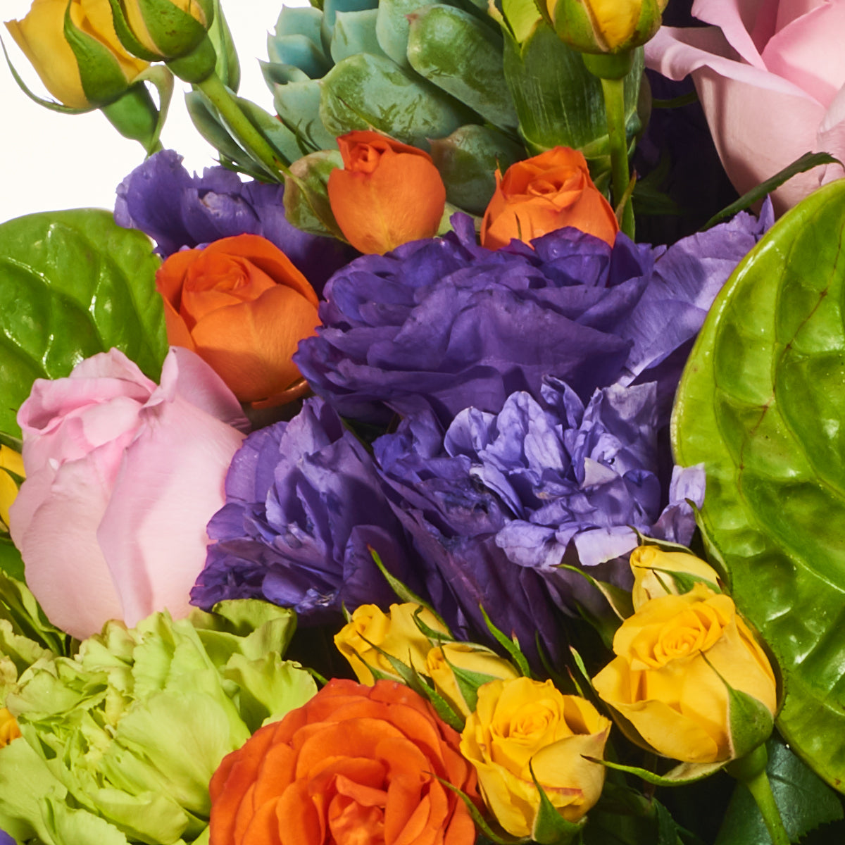 Diseño Alegre Con Lisianthus Y Mini Rosas