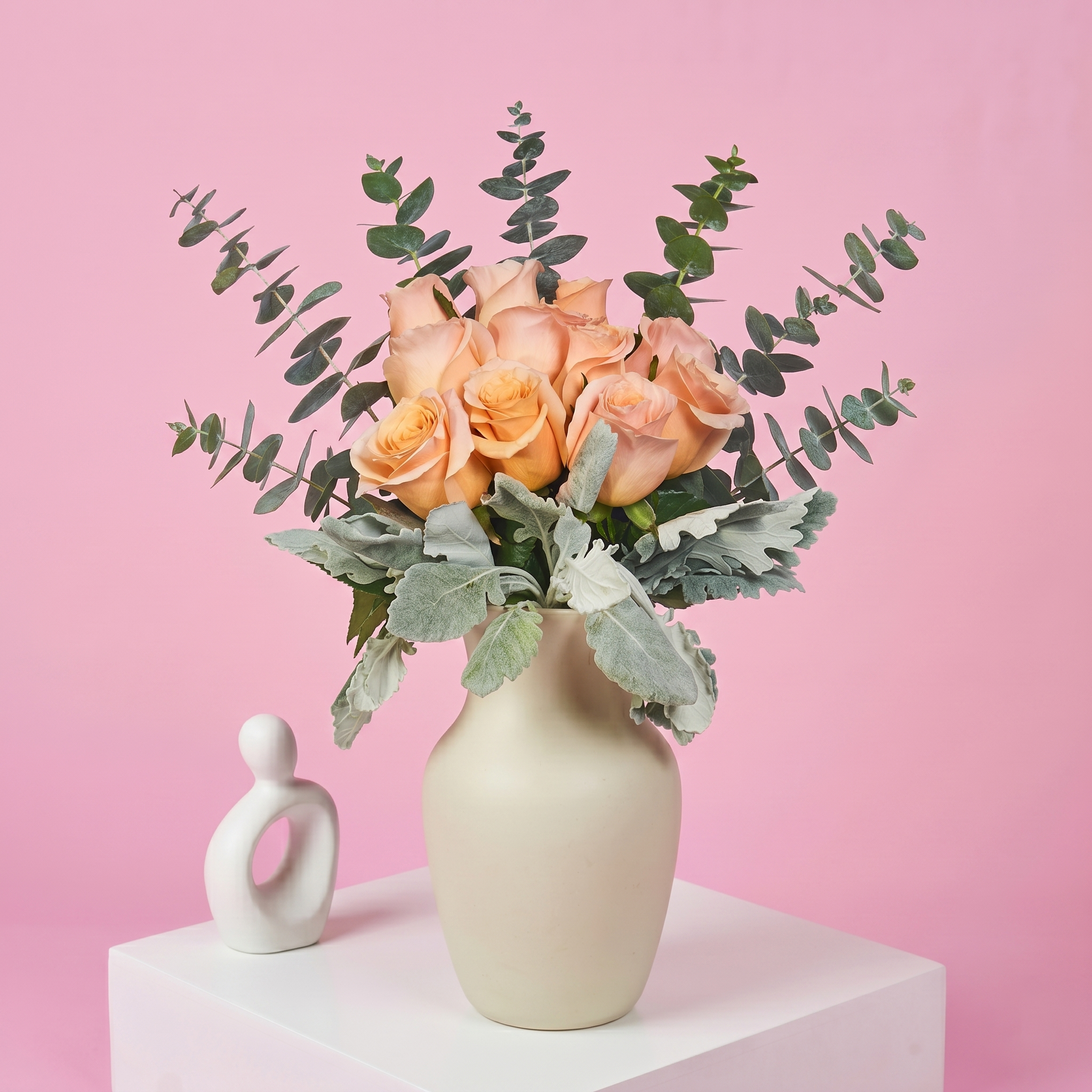 Florero De Cristal Con Tono De Rosas Únicas